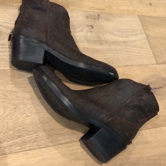 Piranha Italian Leather Western Styled ankle boots - Picture 11 of 12